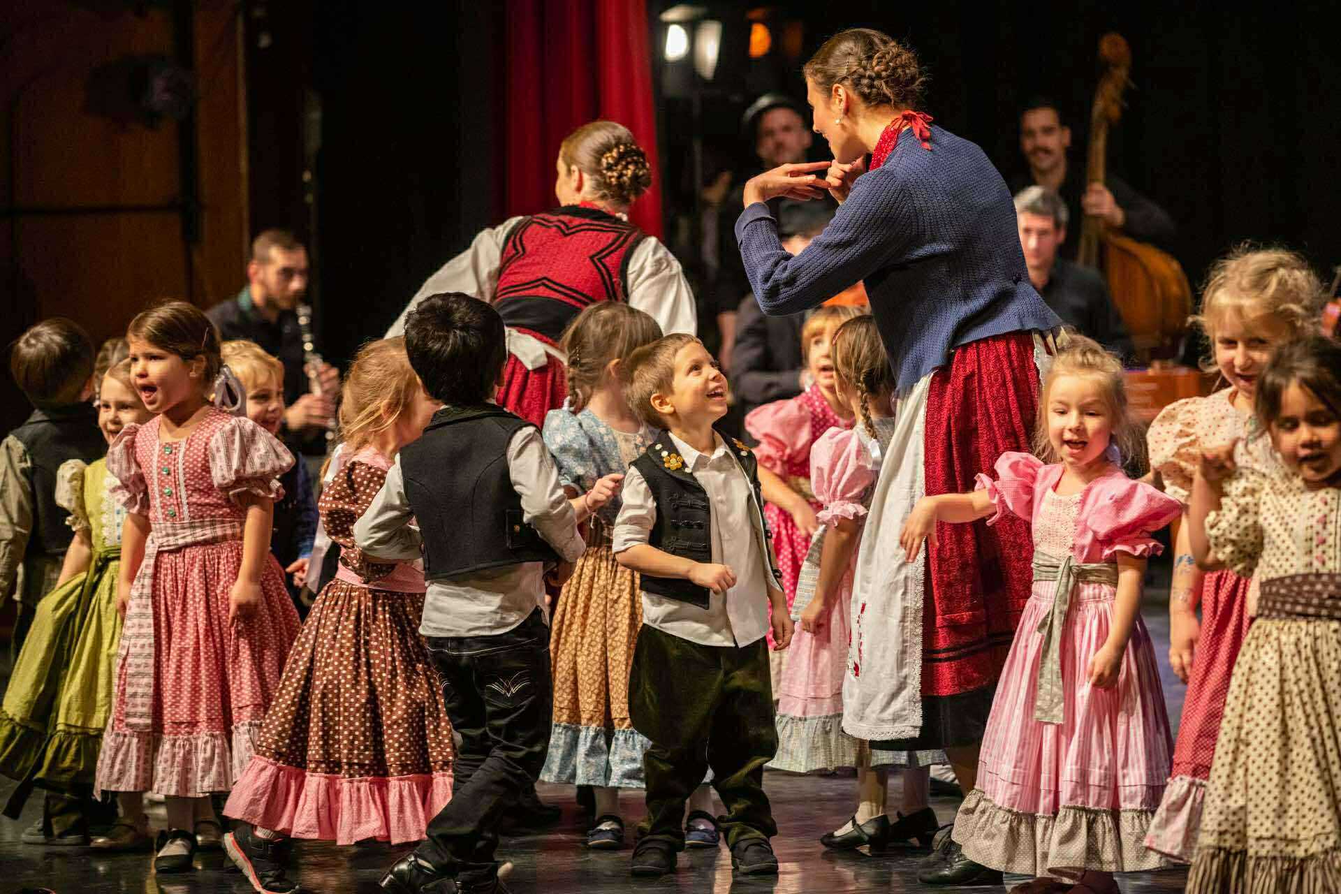 541197723_2204579050045776_5929665194060265718_n